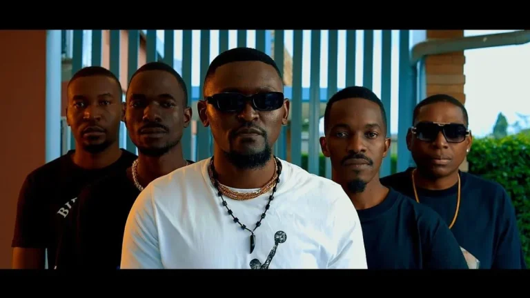 B’Flow ft Triple M – Njelela