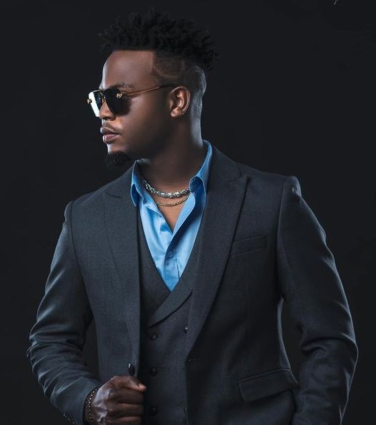 Vinchenzo M’bale ft Kayz Adams & Triple M – My Favorite Person