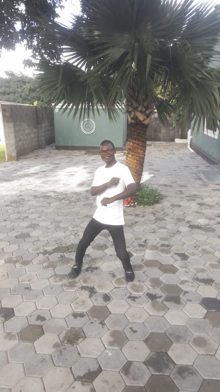 Mr Johnson – Webulanda Kubana Banshiwa